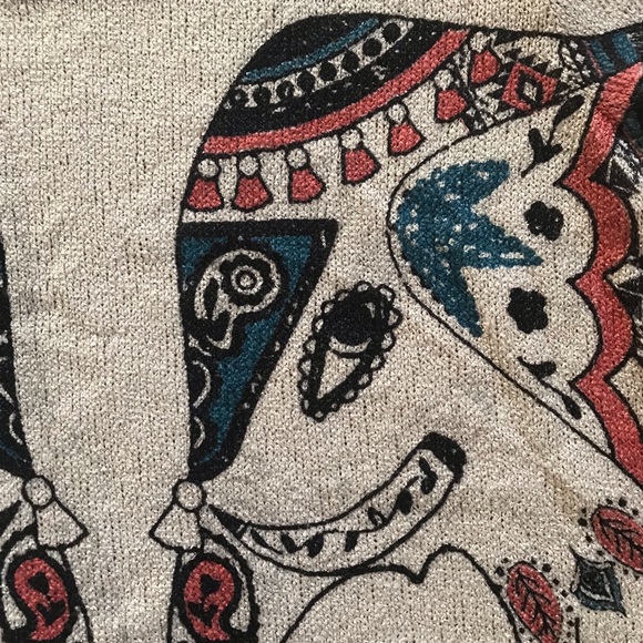 Gaze USA Long Sleeve Elephant Print Top - Picture 4 of 5